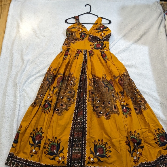 Robe décolletée - Picture 7 of 9